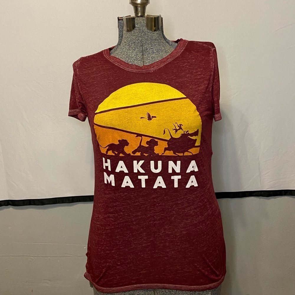 Womens Size Small Disney Lion King “Hakuna Matata” Burnout Tee